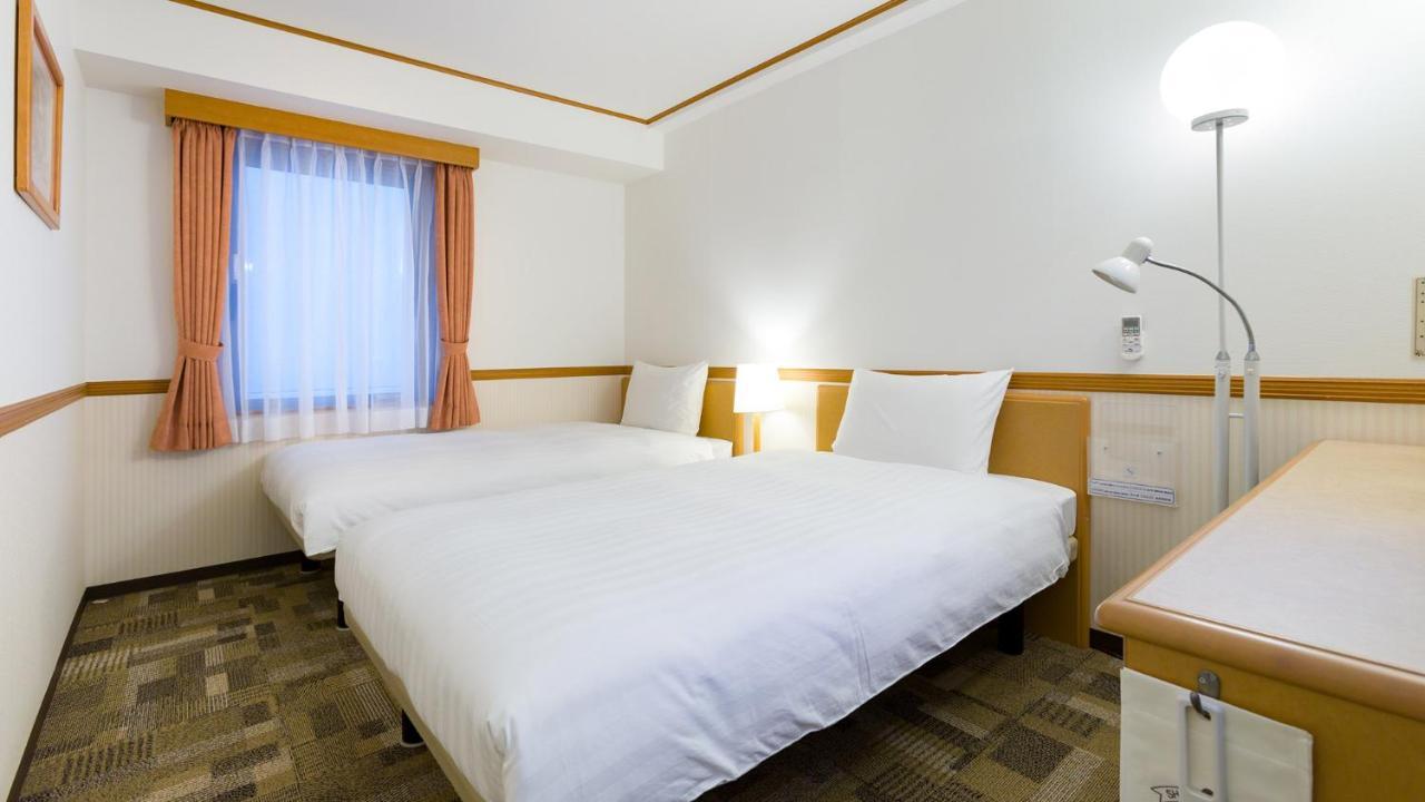 Toyoko Inn Kobe Sannomiya-Eki Higashi Zewnętrze zdjęcie