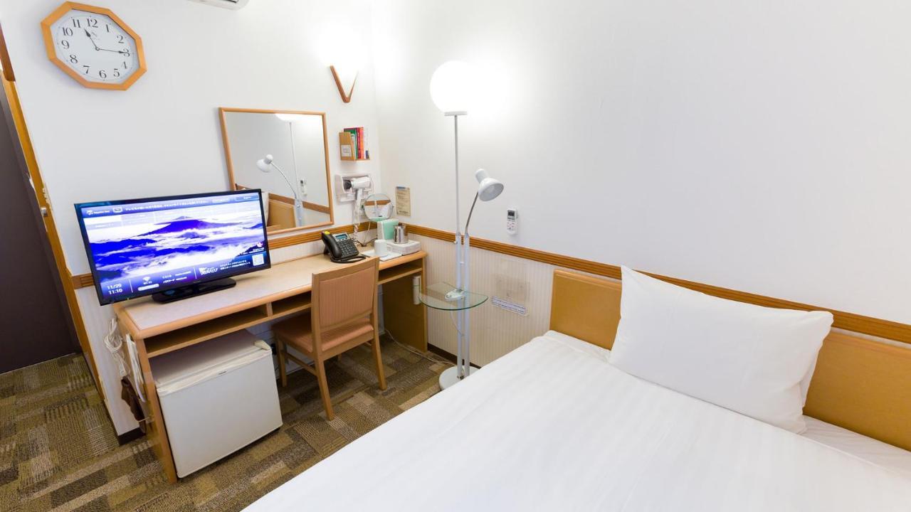 Toyoko Inn Kobe Sannomiya-Eki Higashi Zewnętrze zdjęcie